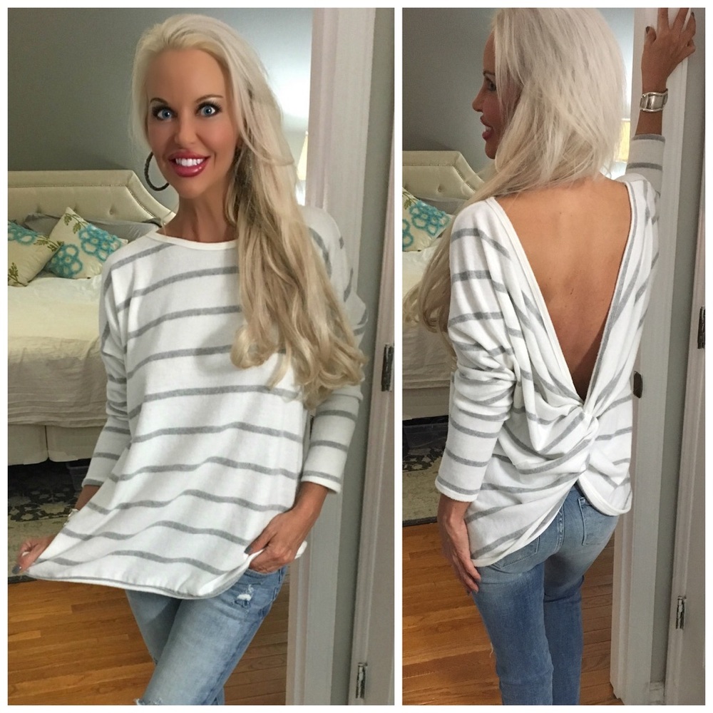 🛍 LAST 1! 💕Twisted Open Back Striped Top! - Picture 1 of 5